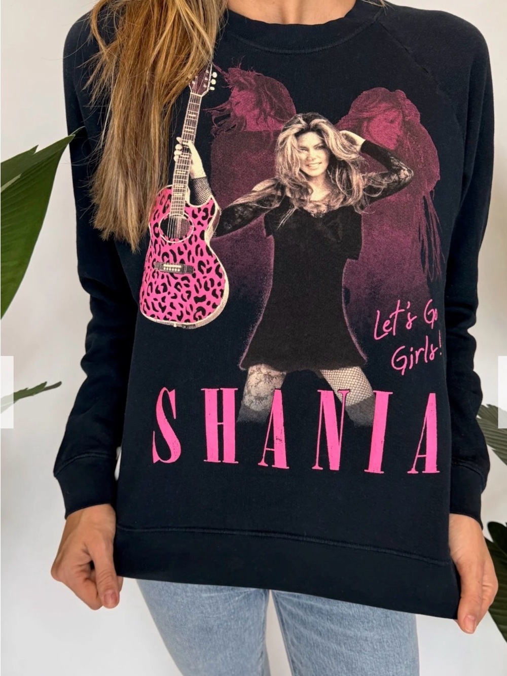 Daydreamer Black Shania Twain Graphic Sweatshirt, Pink, Let's Go Girls,XS, NWT🩷🤠